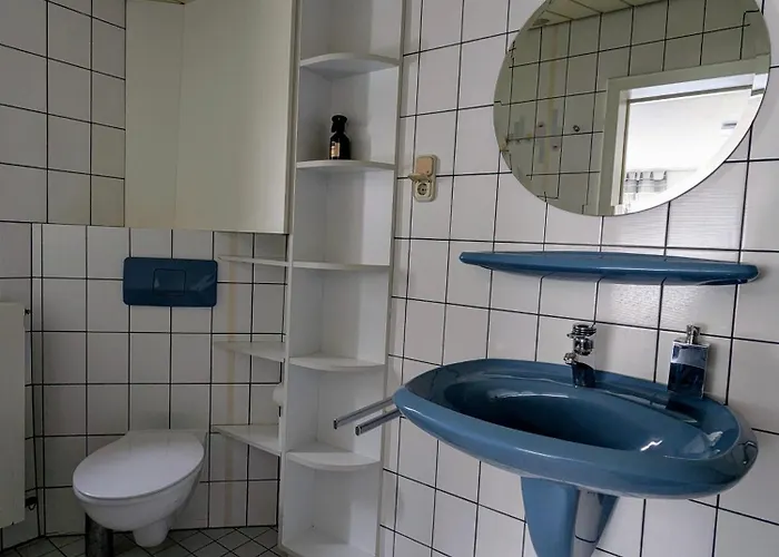 Apartment Mit Eigenem Eingang Und Eigener Terrasse *