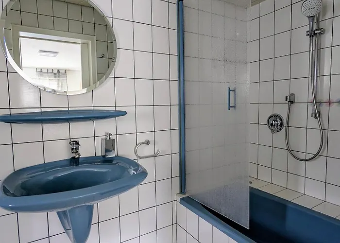 Mit Eigenem Eingang Und Eigener Terrasse