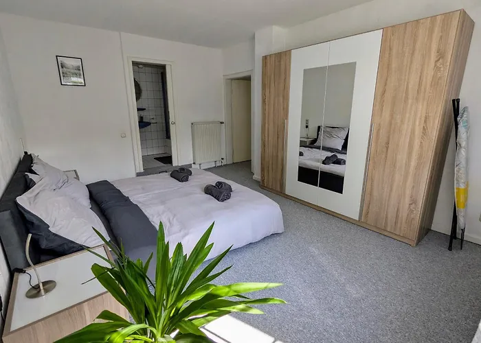 Mit Eigenem Eingang Und Eigener Terrasse * Bad Oeynhausen